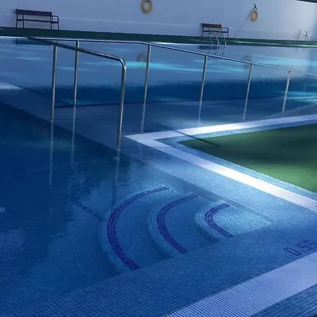 Apartamento Amplio Con Terraza Y Piscina